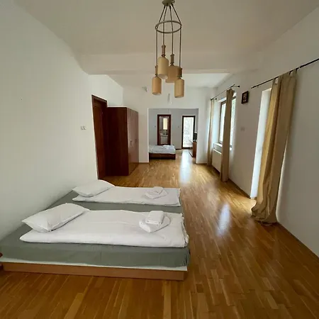 Wiese Poiana * Brašov